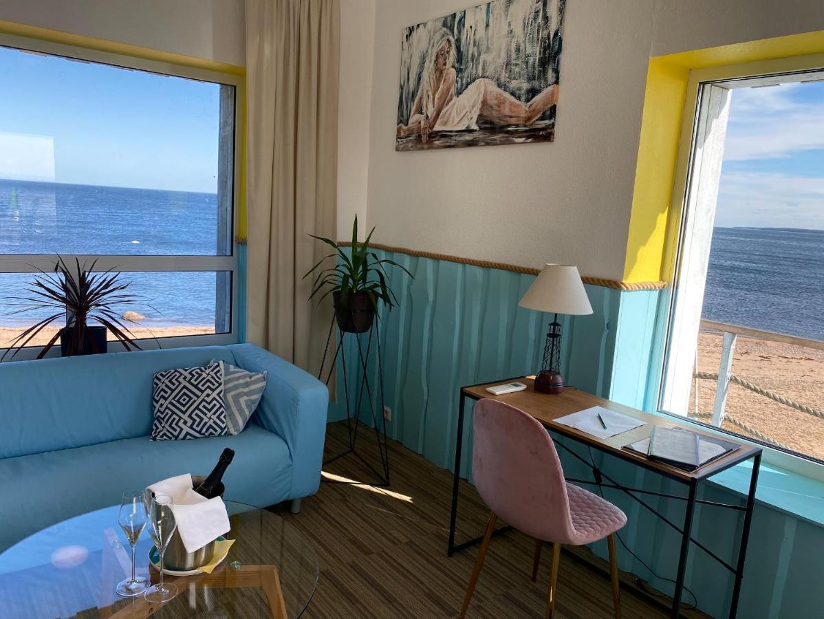 Vergi Sadam & Restoran Wirkes' Extérieur photo